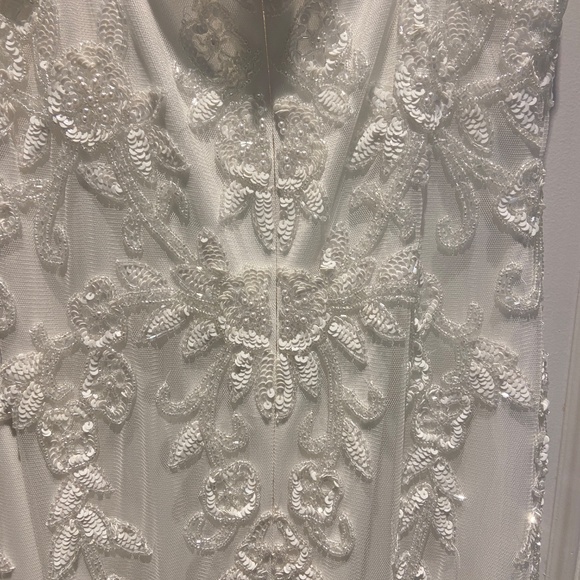 Wedding Dress - Picture 4 of 6